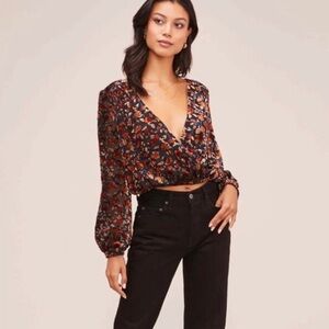 ASTR Crush Velvet Top
